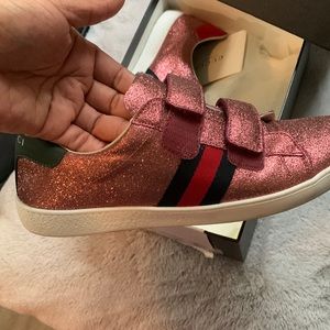 Gucci kids Shoes only worn once